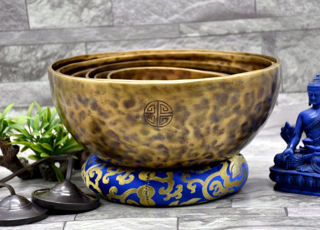 Chakra Note Tuned Full Moon Singing Bowl Set of 7 - Tibetan Singing ...