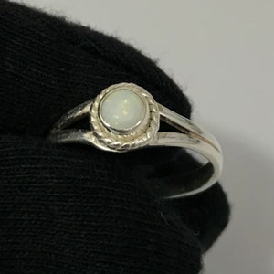 Natural Australian Opal Multi Fire Gemstone Ring 925 Solid Sterling Silver Ring Handmade Silver Ring Opal Stone Size 4x4mm Gift Wedding Ring