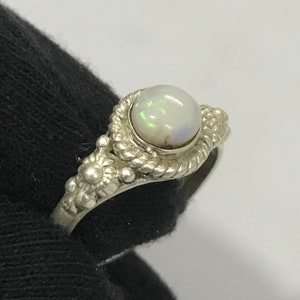 Natural Australian Opal Green Fire Gemstone Ring 925 Solid Sterling Silver Ring Beautiful Opal Stone Size 5x5 mm Gift Wedding Ring Jewelry