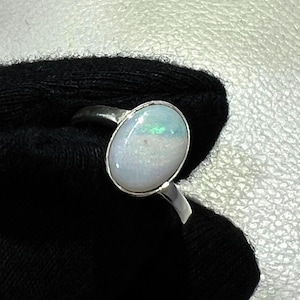 Australian Opal Ring: Green Fire Gemstone, 925 Sterling Silver (11x7mm)