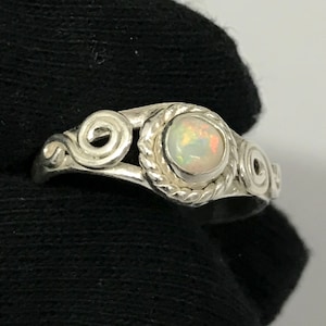 Natural Australian Opal Multi Fire Gemstone Ring 925 Solid Sterling Silver Ring Handmade AAA Opal Stone Size 4x4 mm Gift Wedding Ring