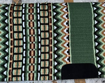 Szałwiowo-zielony ręcznie robiony koc siodłowy Western Ranch Pad Show Pad Newzealand Wool Show Pad / Yucca Pad do jazdy konnej Custom Copper 34X42