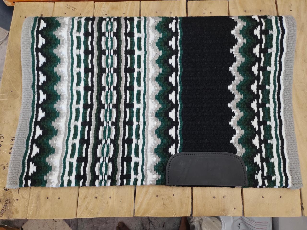 Pad De Selle Western En Laine De Nouvelle-Zélande - Blanc, Patch Cuir - Pour Montre équestre