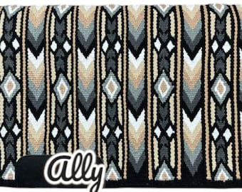 Black Light Beige Dark Grey White Handmade Western Saddle Blanket Ranch Pad New Zealand WoolShow Pad/Yucca Pad for Horse riding Custom 34X42