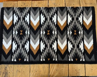 Handmade Western Saddle Blanket Ranch Pad Show Pad Newzealand Wool Show Pad   / Yucca Pad for Horse riding Black Mint Green Ivory 34X42