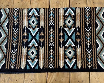 Ręcznie robiony koc siodłowy Western Ranch Pad Show Pad Newzealand Wool Show Pad / Yucca Pad do jazdy konnej Custom Chocolate Brown 34X42