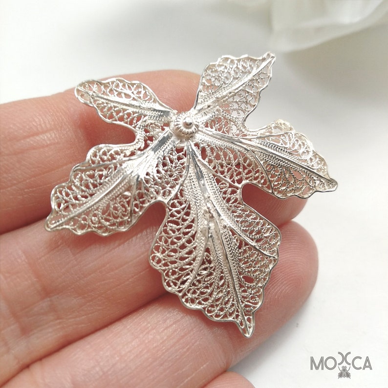 Wine Leaf Vintage Silver Brooch perfect detail portuguese filigree