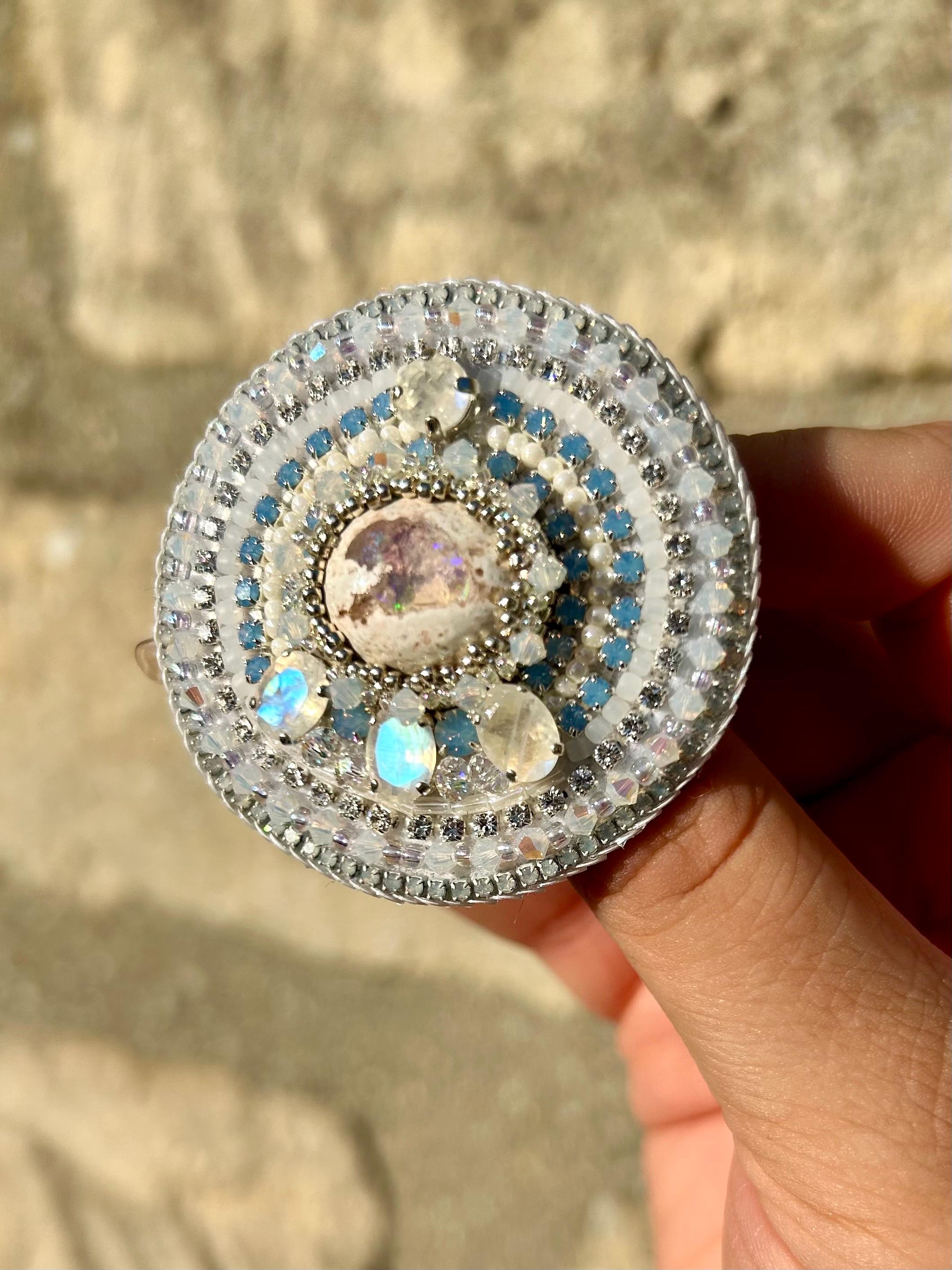 Broche Ancienne En Or 9 Carats Avec Opale Noire D'Australie - Avec Sa Boîte
