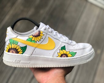 nike sunflower sandals