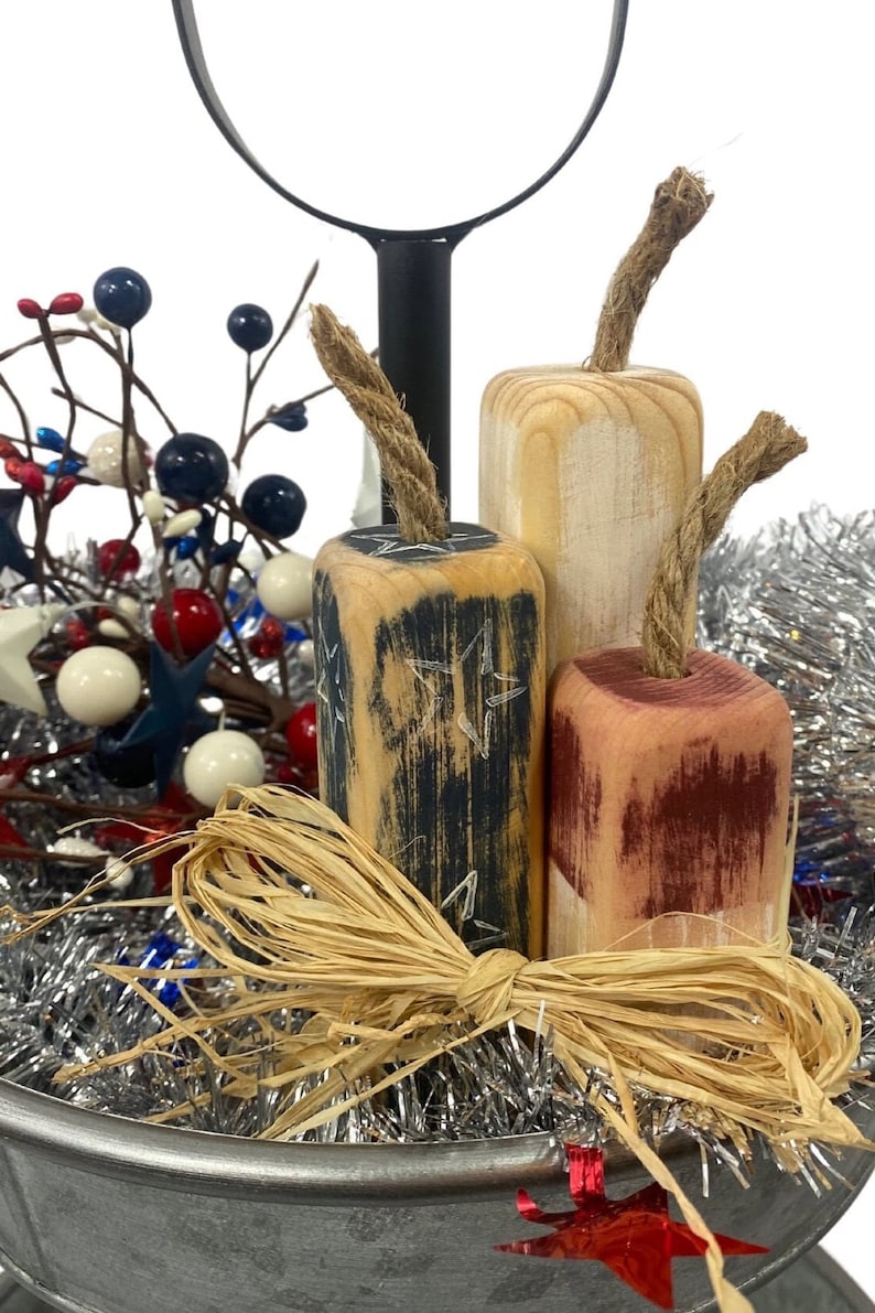 Rustic 4th Of July Decor, Wood Firecracker Decor, Primitive Americana Decor, Labor Day Decorations, Primitive patriotic Decor, Shelf Sitter bild 9