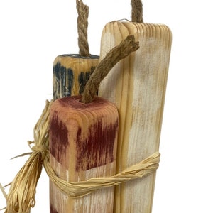 Rustic 4th Of July Decor, Wood Firecracker Decor, Primitive Americana Decor, Labor Day Decorations, Primitive patriotic Decor, Shelf Sitter bild 3