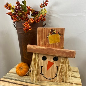 Wood Scarecrow, Thanksgiving Decor, Rustic Fall Decor, Shelf Sitter, Tray Decoration, Harvest Decor, Farmhouse Table Decor, Mantel Decor