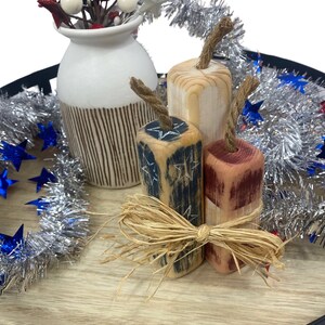Rustic 4th Of July Decor, Wood Firecracker Decor, Primitive Americana Decor, Labor Day Decorations, Primitive patriotic Decor, Shelf Sitter bild 6