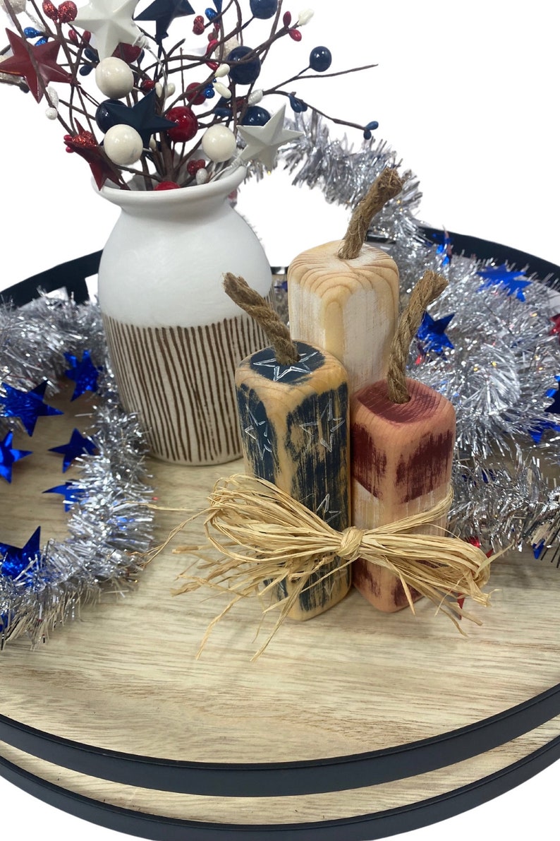 Rustic 4th Of July Decor, Wood Firecracker Decor, Primitive Americana Decor, Labor Day Decorations, Primitive patriotic Decor, Shelf Sitter bild 6