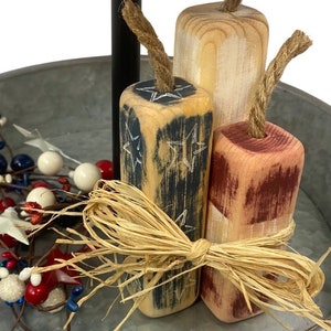 Rustic 4th Of July Decor, Wood Firecracker Decor, Primitive Americana Decor, Labor Day Decorations, Primitive patriotic Decor, Shelf Sitter bild 7