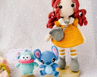 Handmade Wooden Amigurumi Doll Stand (2 Sizes): Crochet Display, Photo Prop, Market Display