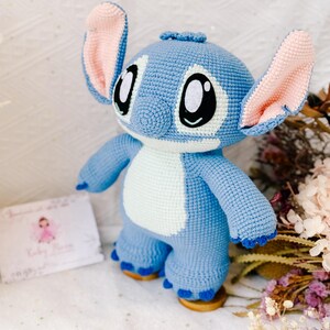 Handmade Crochet Stitch Plush Toy: 12" Cotton Amigurumi Doll afbeelding 5