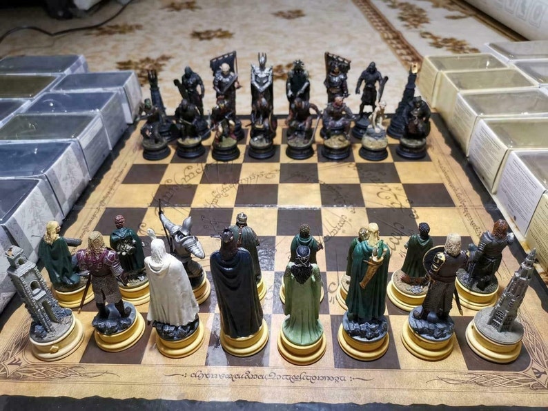 шахматы властелин колец eaglemoss. шахматы властелин колец. шахматы властелин колец деагостини. шахматы lord of the rings collectors chess set. шахматы властелин колец.