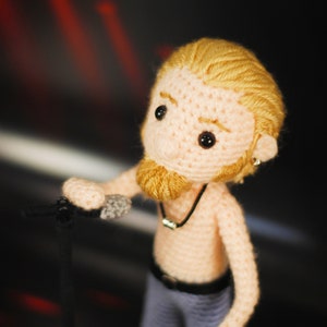 Layne Staley inspired Crochet Amigurumi Doll - Alice in Chains - Handmade One of a Kind Fan Art - 90s alternative music