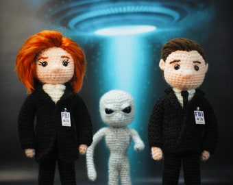 Fox Mulder & Dana Scully inspired Crochet Amigurumi Doll - X-Files - One of a Kind Handmade