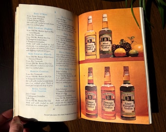 Mid Century Cocktail Recipe Book for Home Bar, "Old Mister Boston De Luxe Official Bartender’s Guide" Vintage 1960s