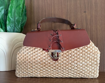 1970s Large Woven Basketweave Purse