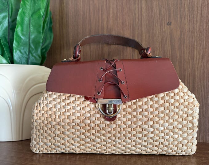 1970s Large Woven Basketweave Purse