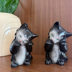 Mid Century Ceramic Cat Figurine, 1960s Robert Simmons 
