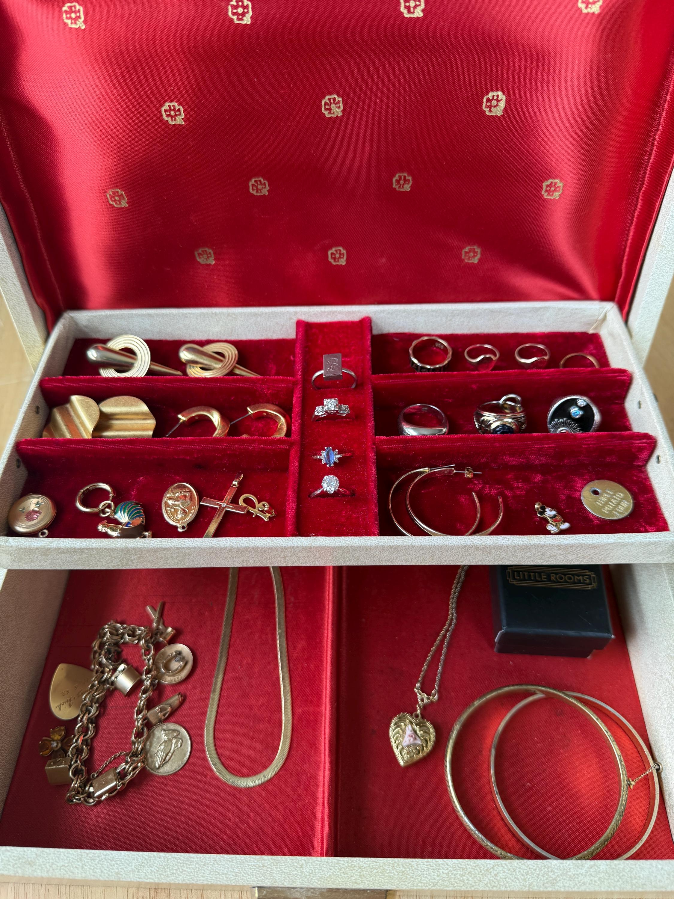 gallery photo