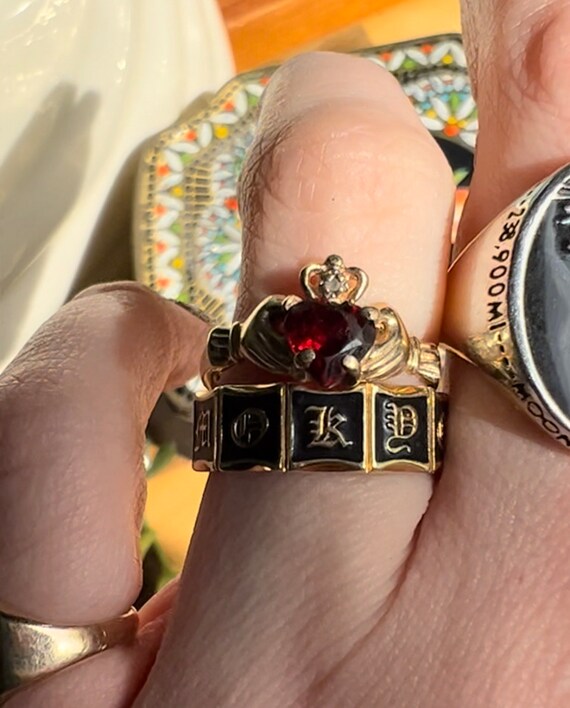 14K Gold Garnet Claddagh Ring, January Birthstone… - image 9