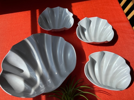 Seashell Bowl and Plates, 80s Deco Shell Dishes, Serving Platter Snack Bowl Set