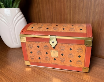 MCM Modern Creation München Brand Tin Trunk, Collaboration with German Cookie Company Haeberlein-Metzger