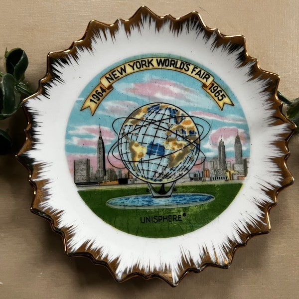 Vintage New York World’s Fair 1964-1965  Unisphere Collectible Souvenir Dish or Wall Hanging Plate | 1960s World Fair Queens NY | Gold Rim