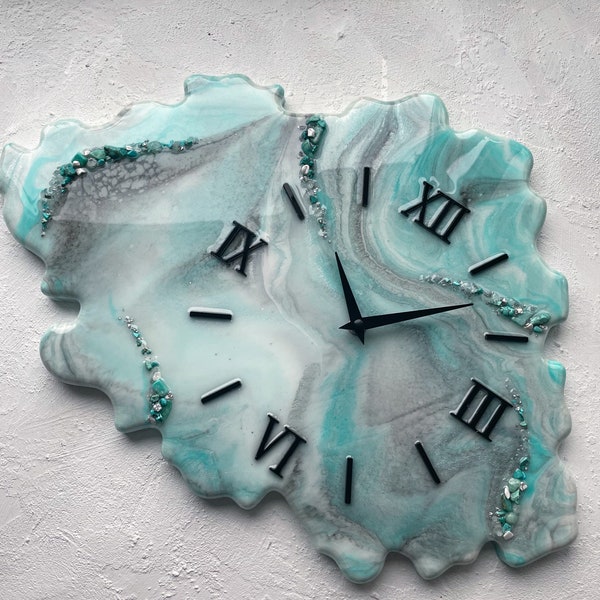 Geode wall clock Epoxy resin wall clock Housewarming gift firts home Resin art Apartment decor Anniversary gift for parents modern wall art