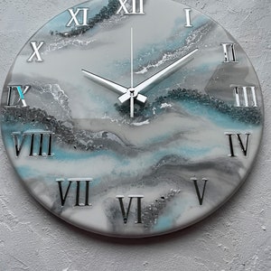 Arte em resina, relógio de parede, relógio de parede exclusivo, relógio personalizado branco, azul e prata, decoração estética de quarto, presente de aniversário para pais