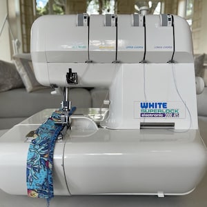 Vintage White Superlock Electronic 2000 ATS Serger W/ Accessories