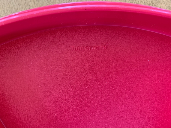*Pink* Tupperware Round Cake Taker