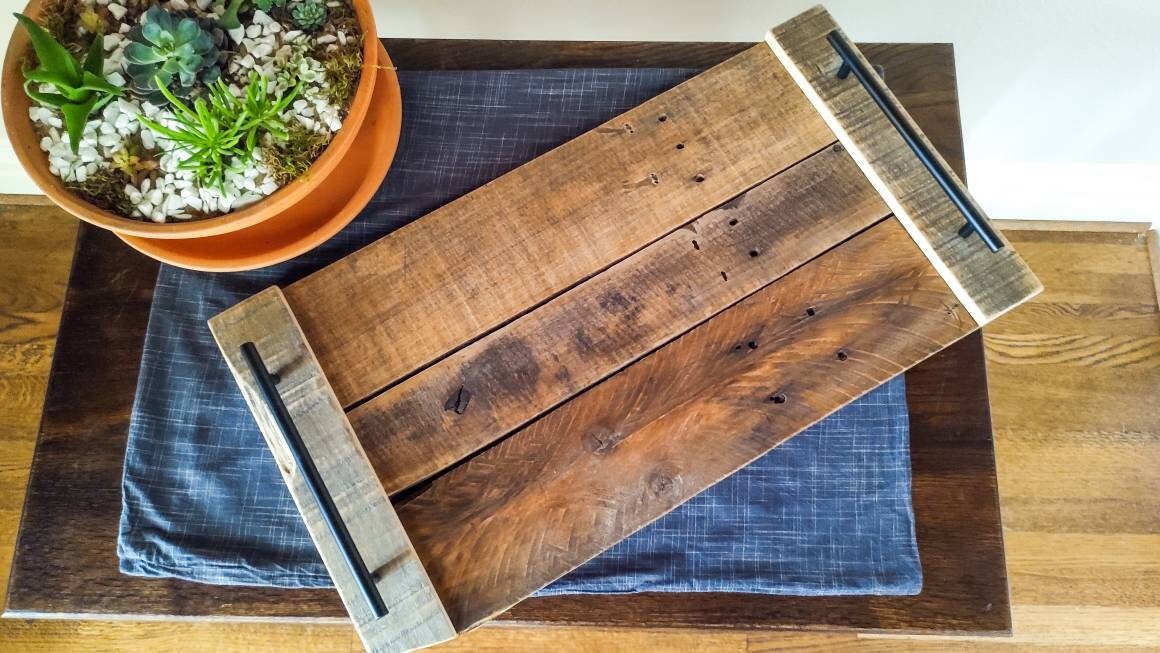 Plateau de Service en Bois Palette Rustique, Plateau Pour Le Petit-Déjeuner, Petit-Déjeuner Au Lit J