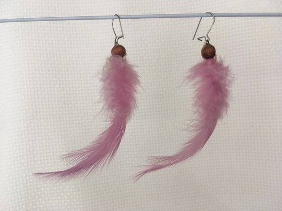 Vintage 80s Purple Feather Earrings, Soft Lavende… - image 3