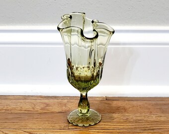 Fenton Green Swung Handkerchief Vase