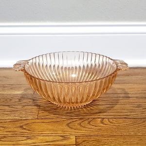 Anchor Hocking Queen Mary Pink Depression Serving Bowl with Handles