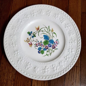 1940&#39;s Vintage Wedgwood Bone China Montreal 11 inch Dinner Plate
