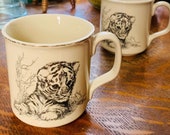 Pair of Vintage Tiger Cub Mugs - Set of 2 Beige Gold Metallic Big Large Cat Baby Babies Animal Creature Cute Coffee Tea Mug Cup Kitchen Set