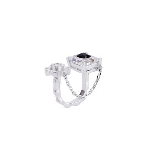 Edgy Ring with Chain silver