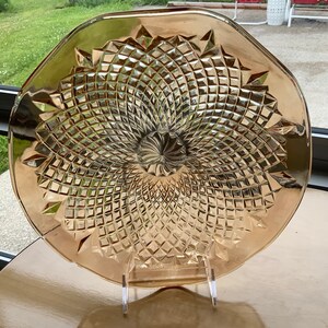 Diamond Pattern Wave Rim 11” Serving Bowl