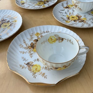 Vintage 8 Piece Mid Century Cup & Snack Plate Set Yellow Roses