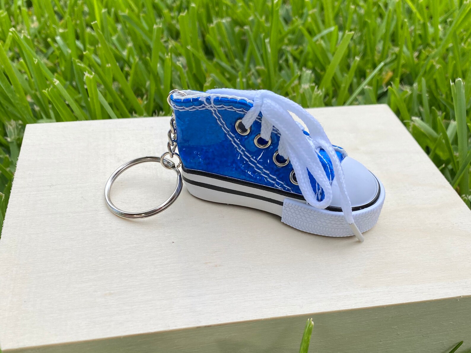 Converse key chains mini converse keychain shoe keychain Etsy