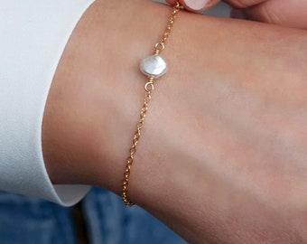 Small Single Natural Freshwater Pearl bracelet, Minimalist Pearl Wedding Bracelet , Wedding Pearl Bracelet, Bridesmaid gift