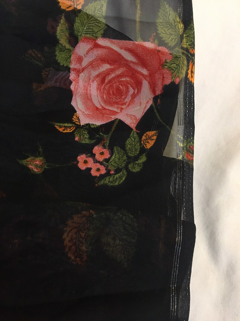 Floral printed Sari-Silk Chiffon Fabric.