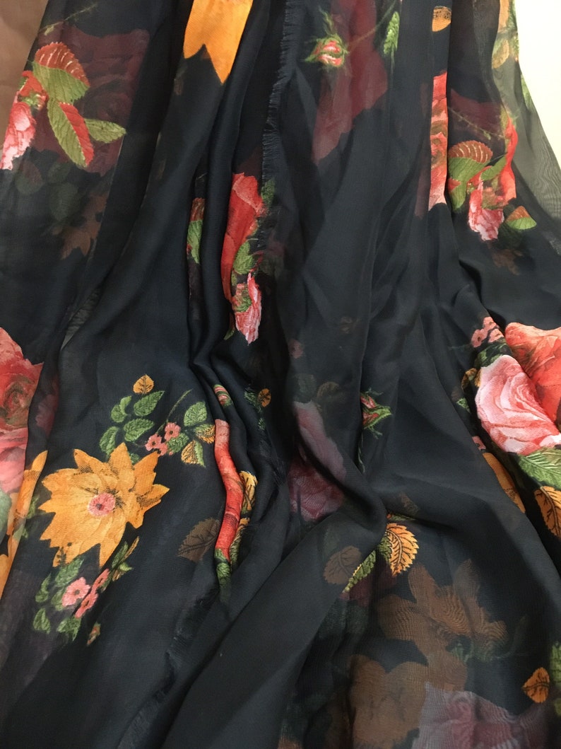 Floral printed Sari-Silk Chiffon Fabric.